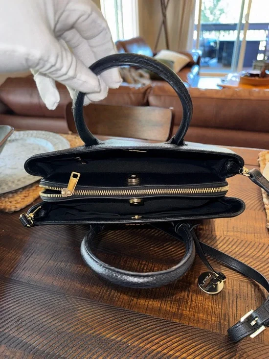 Furla Tessa Satchel handbag, a structured leather tote featuring gold hardware - Picture 7 of 16